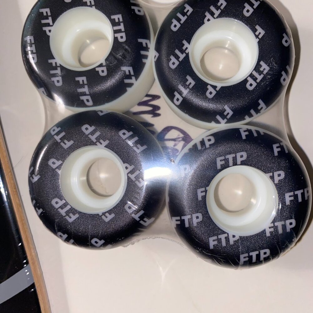 FTP SKATEBOARD DECK AND ACCESORIES ALL NEW IN WRAPS (RARE) - Picture 10 of 15